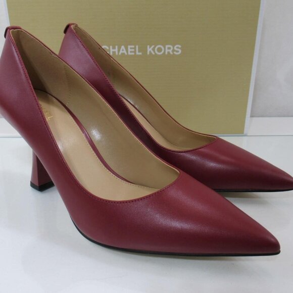 Michael Kors Clara Mid Heel Pointed toe Pump Mulberry Leather - Picture 4 of 5